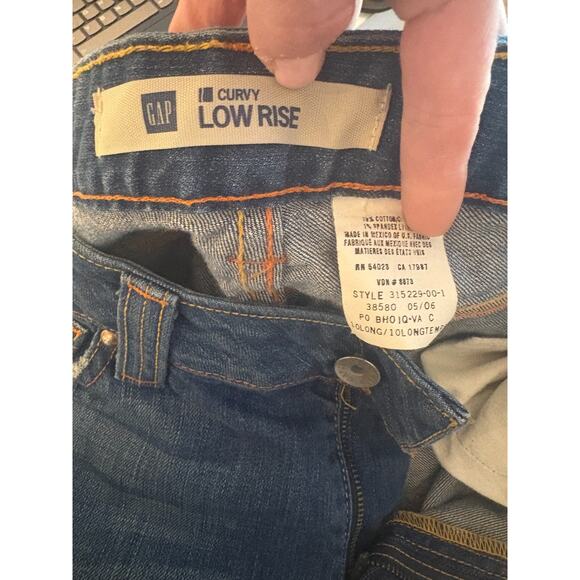 GAP Women's Curvy Low-Rise Classic Boot-Cut Jeans Size 10L - Picture 3 of 5
